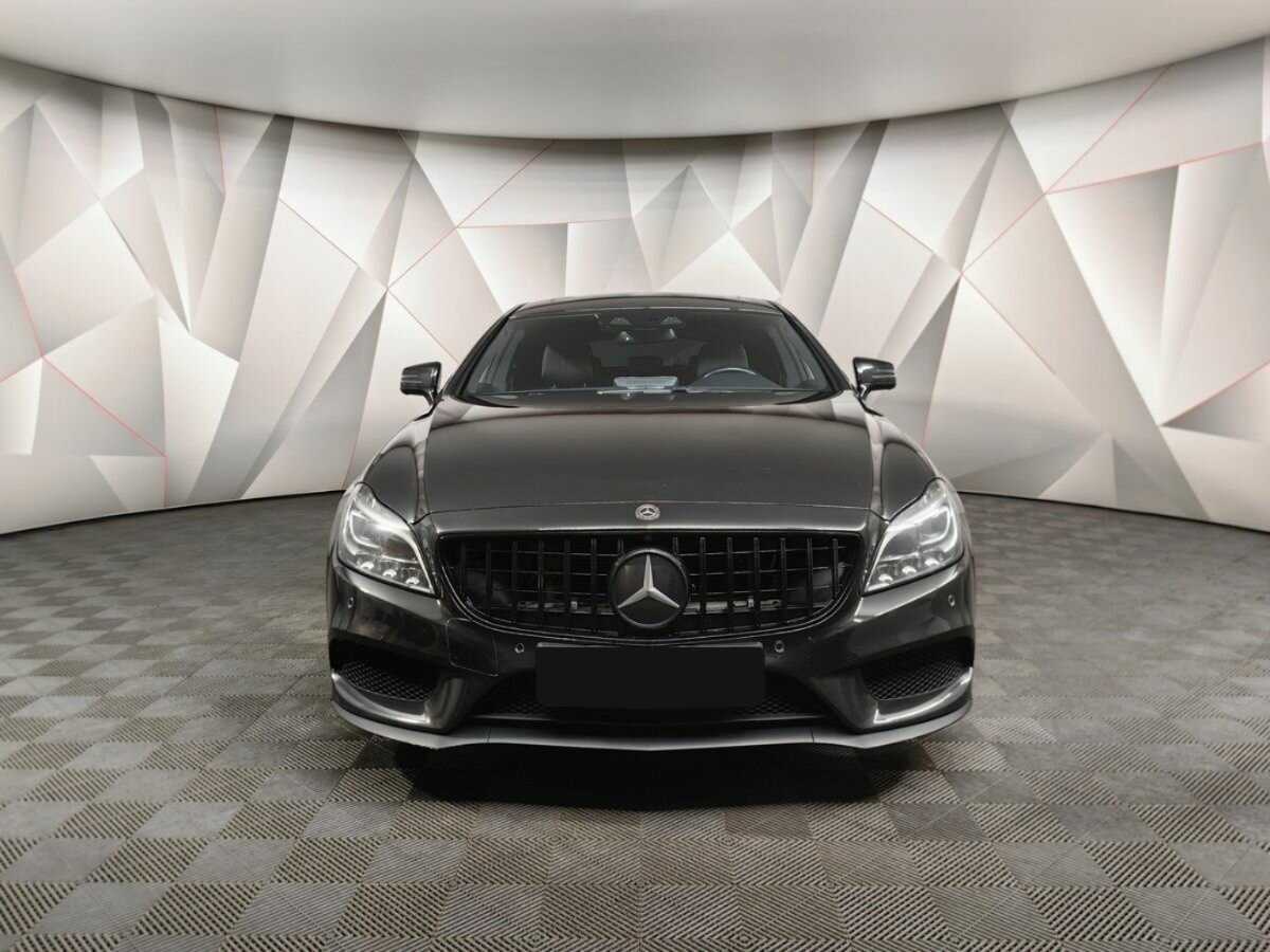 Mercedes-Benz CLS с пробегом — 2017 год. Фото: #6