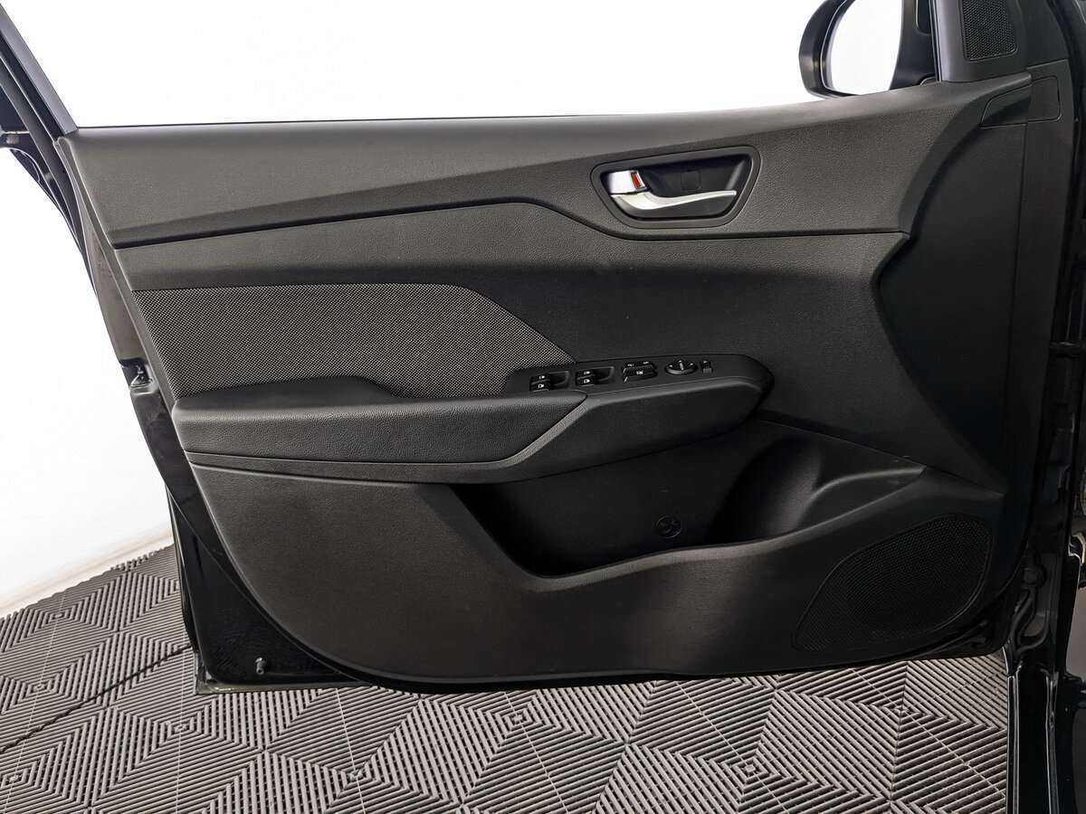 Hyundai Solaris с пробегом — 2019 год. Фото: #14