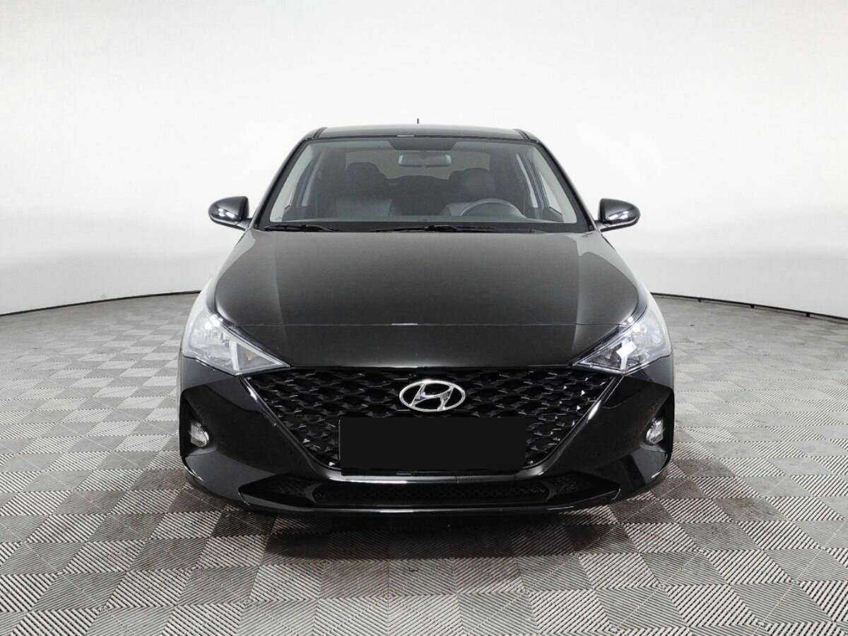 Hyundai Solaris с пробегом — 2021 год. Фото: #1