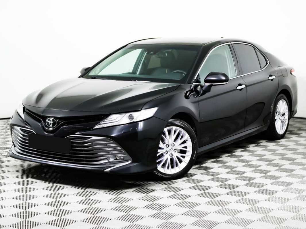 Toyota Camry с пробегом — 2018 год. Фото: #0