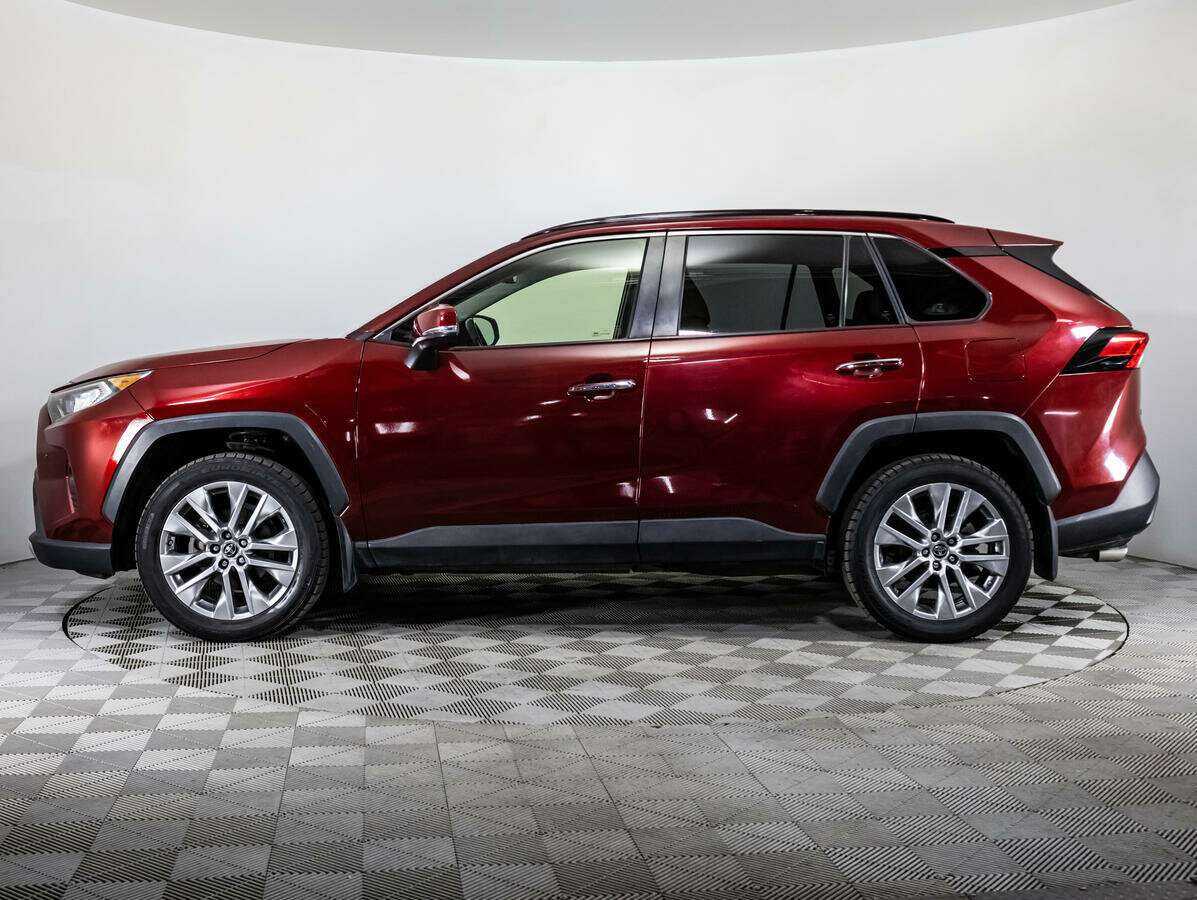 Toyota RAV4 с пробегом — 2019 год. Фото: #7