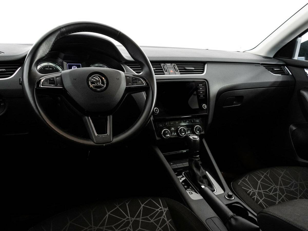 Skoda Octavia с пробегом — 2020 год. Фото: #8