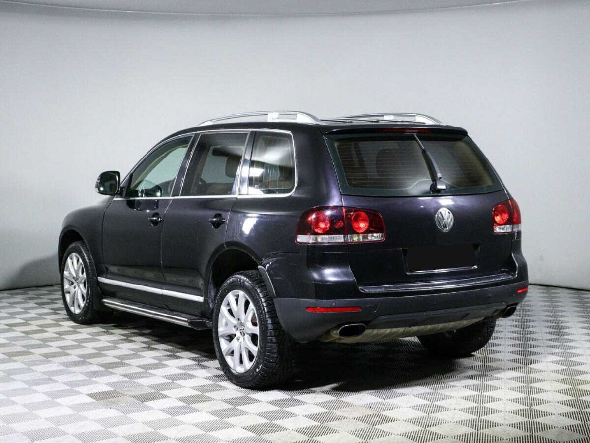 Volkswagen Touareg с пробегом — 2008 год. Фото: #6