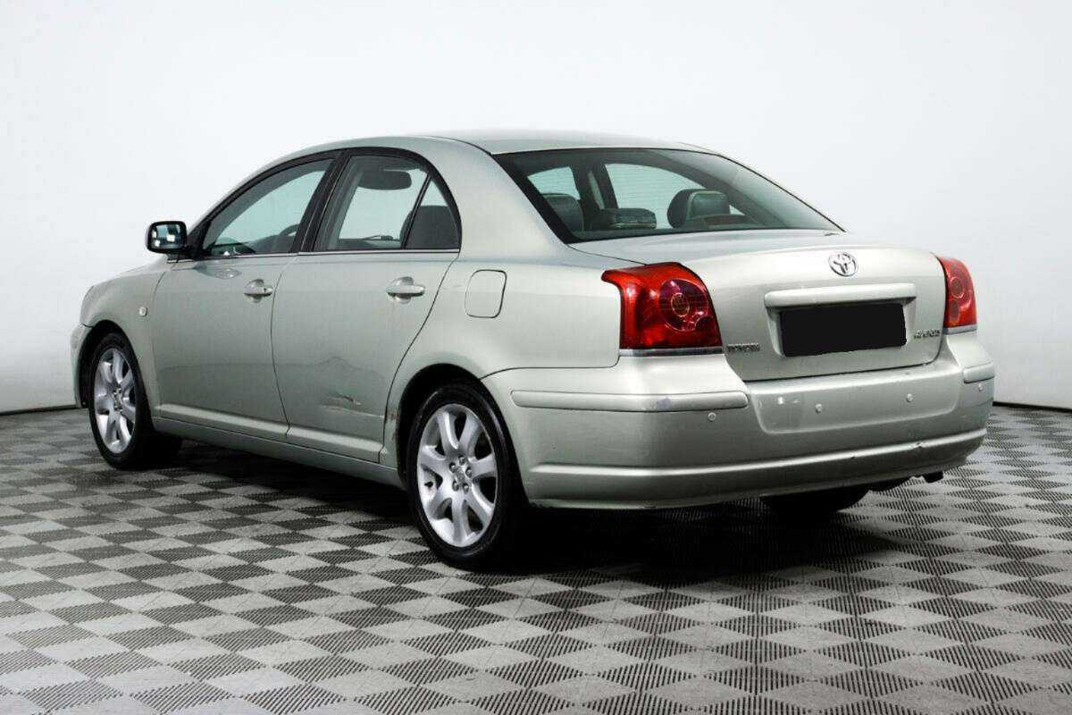 Toyota Avensis с пробегом — 2005 год. Фото: #6
