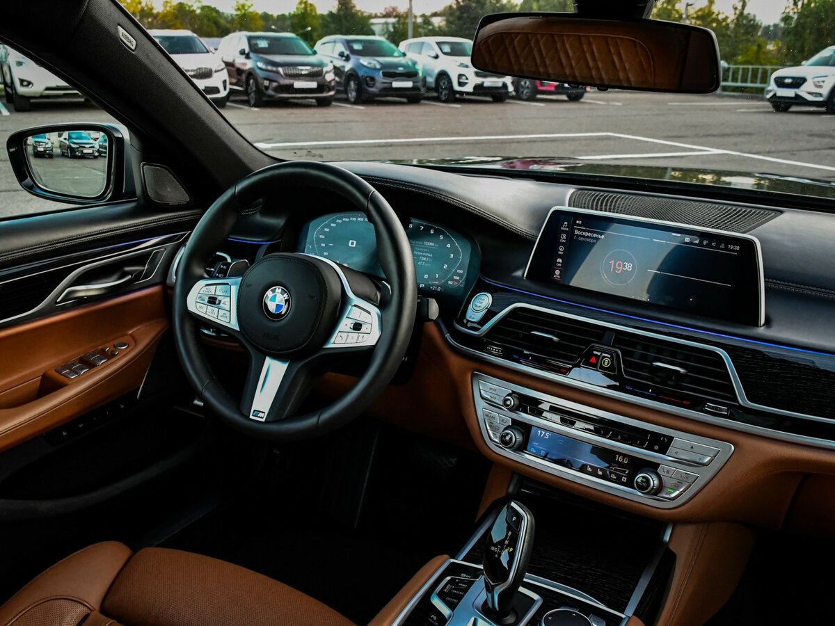 BMW 7 серии с пробегом — 2019 год. Фото: #8