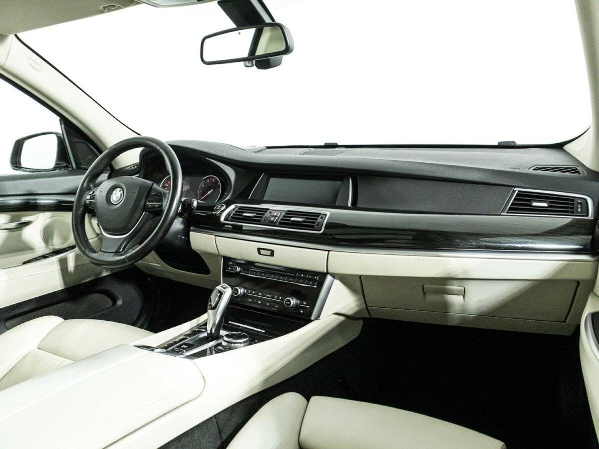 BMW 5 серии с пробегом — 2014 год. Фото: #8