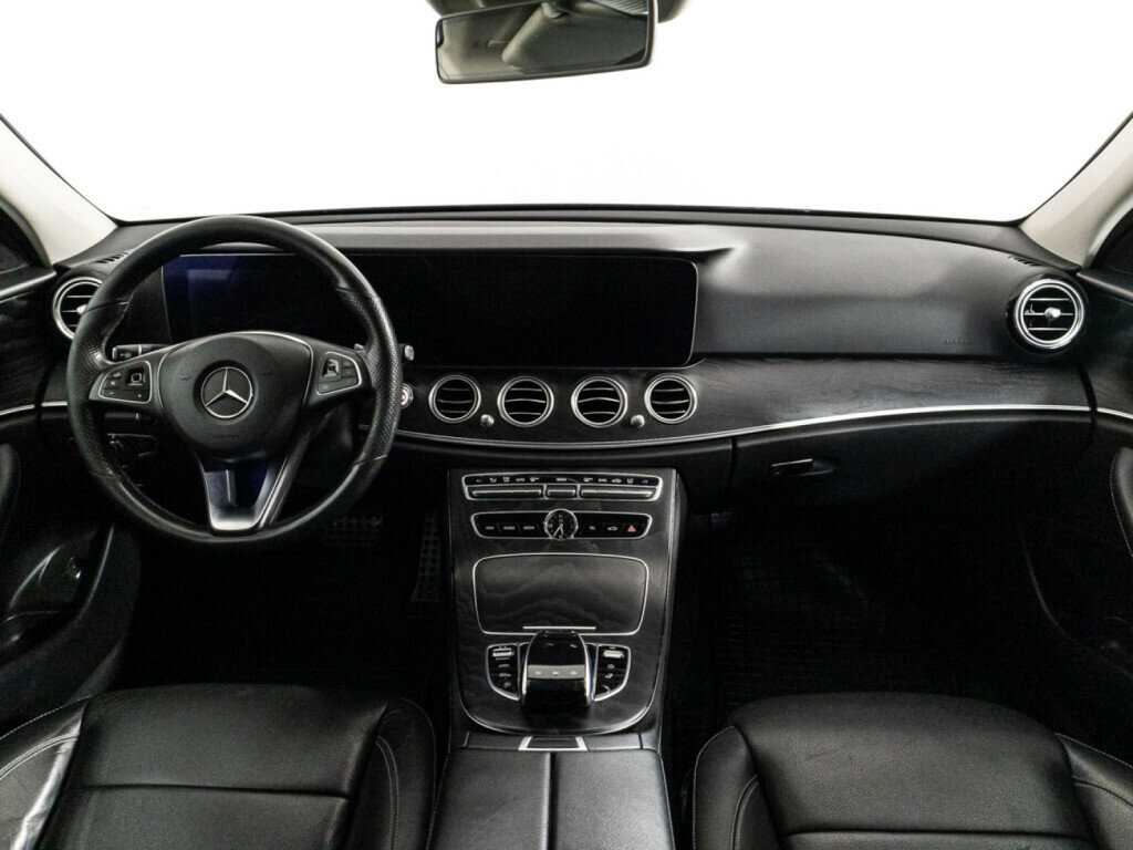 Mercedes-Benz E-Класс с пробегом — 2017 год. Фото: #12
