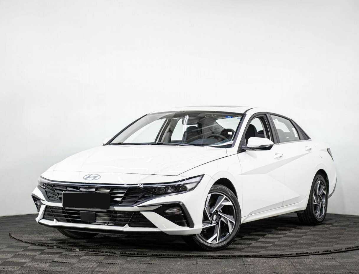 Hyundai Elantra с пробегом — 2023 год. Посмотреть фото
