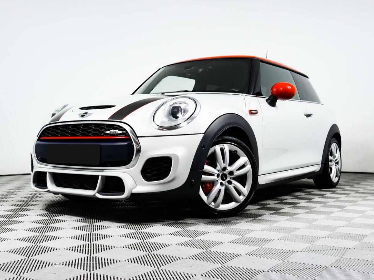 Mini Hatch с пробегом — 2017 год. Фото: #0