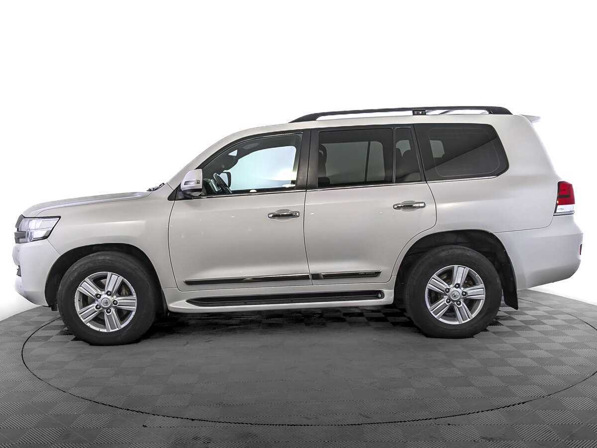 Toyota Land Cruiser с пробегом — 2016 год. Фото: #7