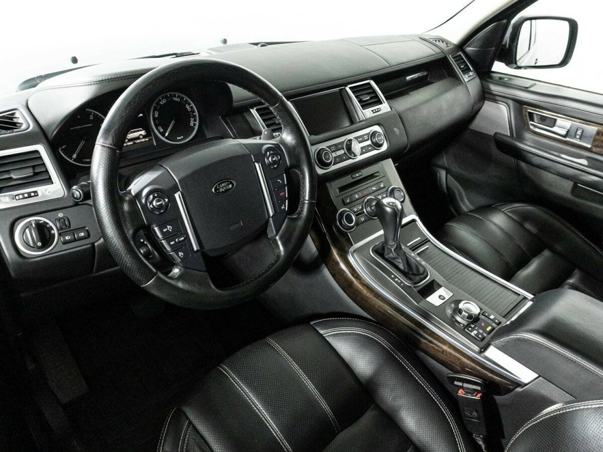 Land Rover Range Rover Sport с пробегом — 2010 год. Фото: #10