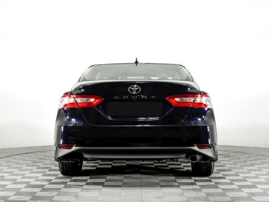 Toyota Camry с пробегом — 2021 год. Фото: #5