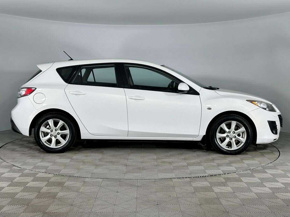 Mazda 3 с пробегом — 2011 год. Фото: #4