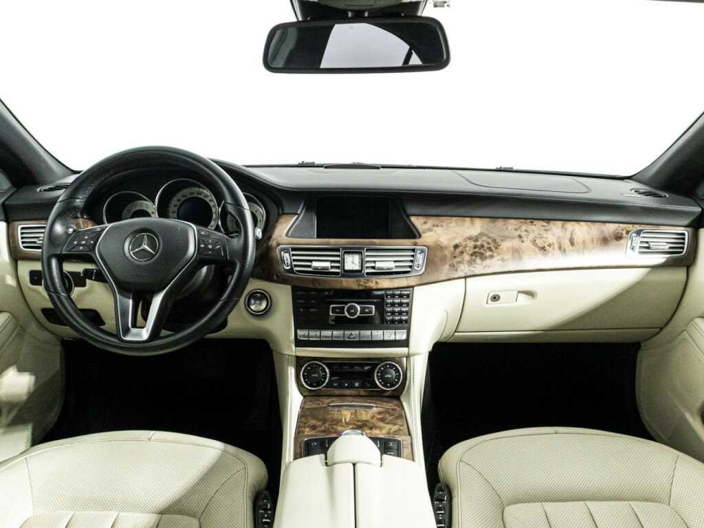 Mercedes-Benz CLS с пробегом — 2014 год. Фото: #12