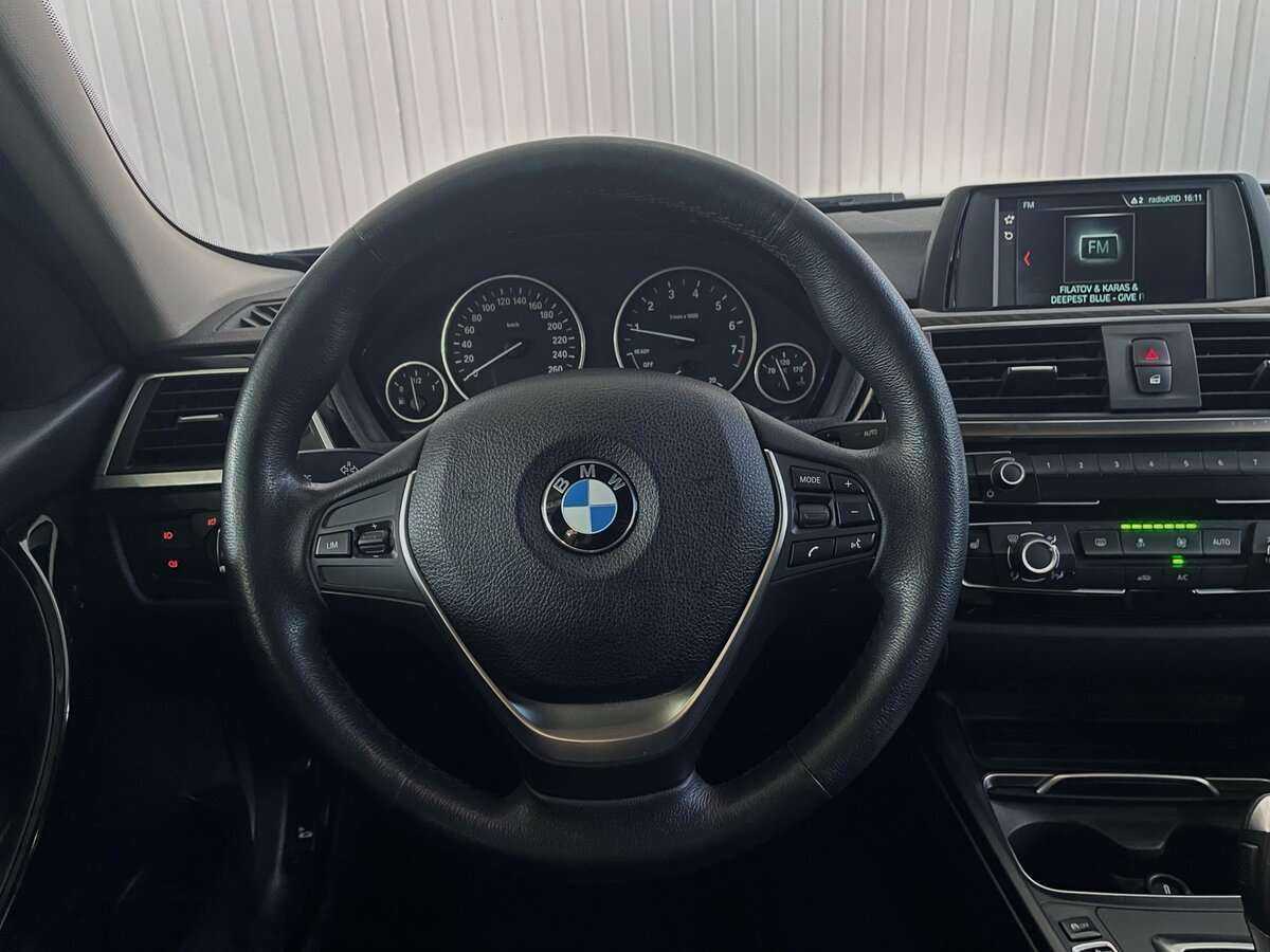 BMW 3 серии с пробегом — 2018 год. Фото: #9