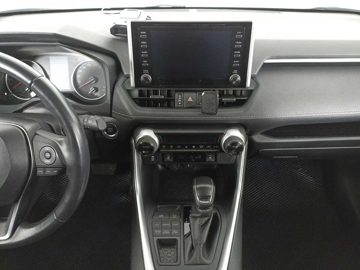 Toyota RAV4 с пробегом — 2021 год. Фото: #14
