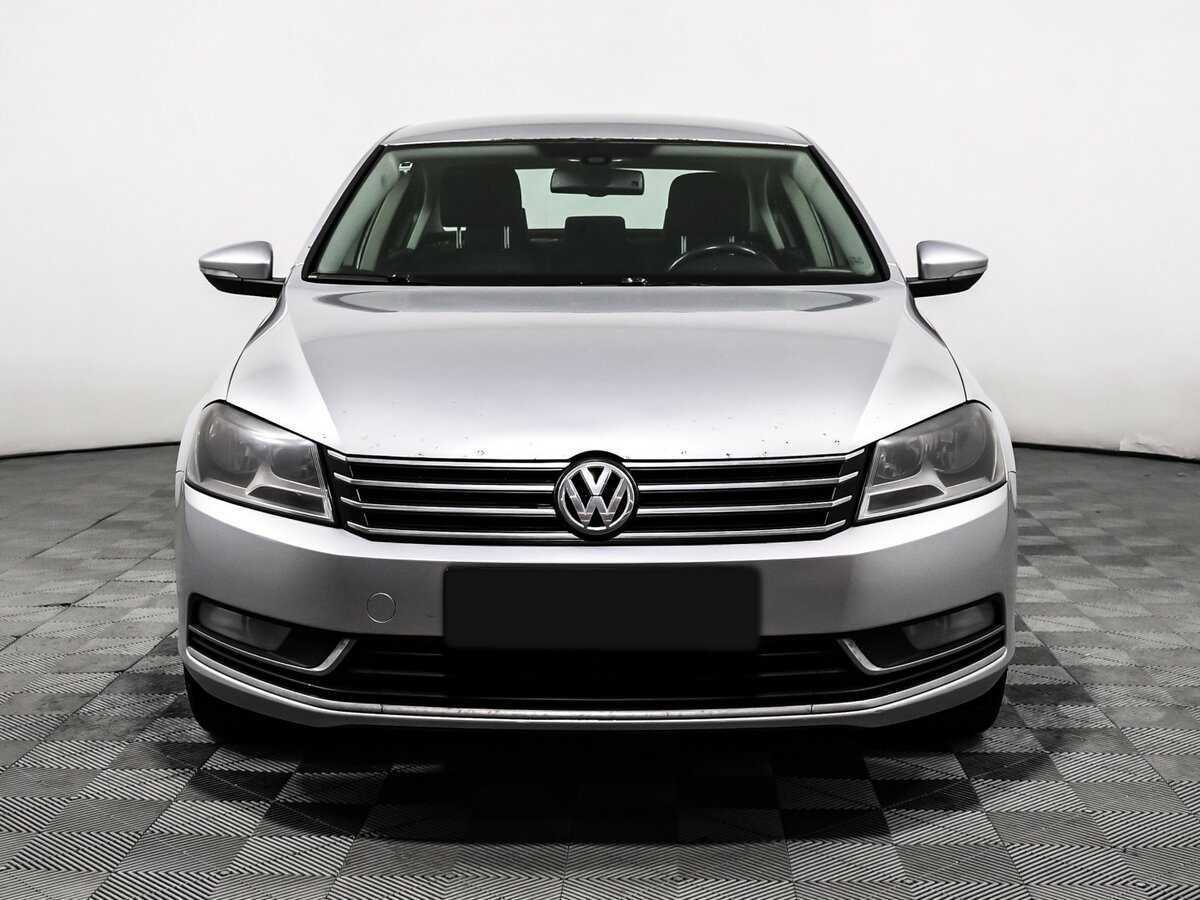 Volkswagen Passat с пробегом — 2011 год. Фото: #1