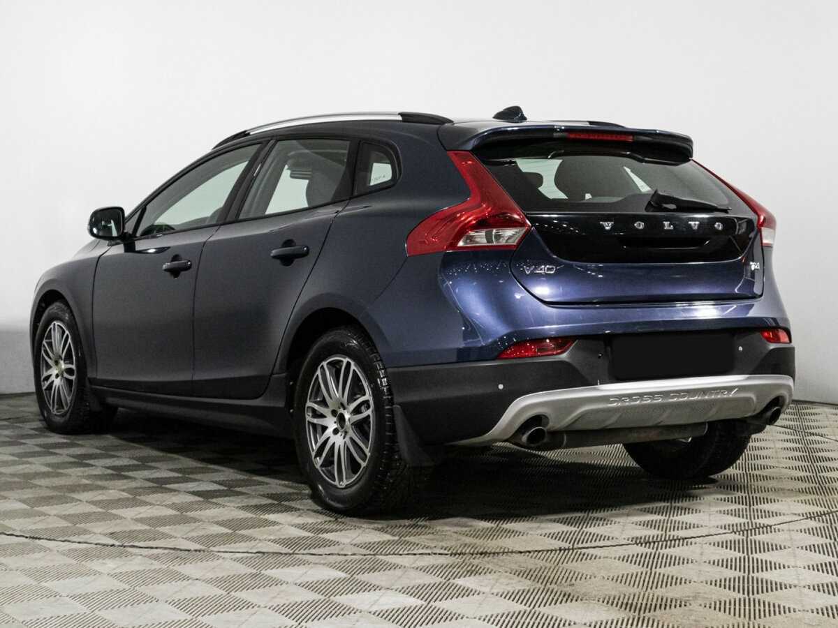 Volvo V40 Cross Country с пробегом — 2014 год. Фото: #6