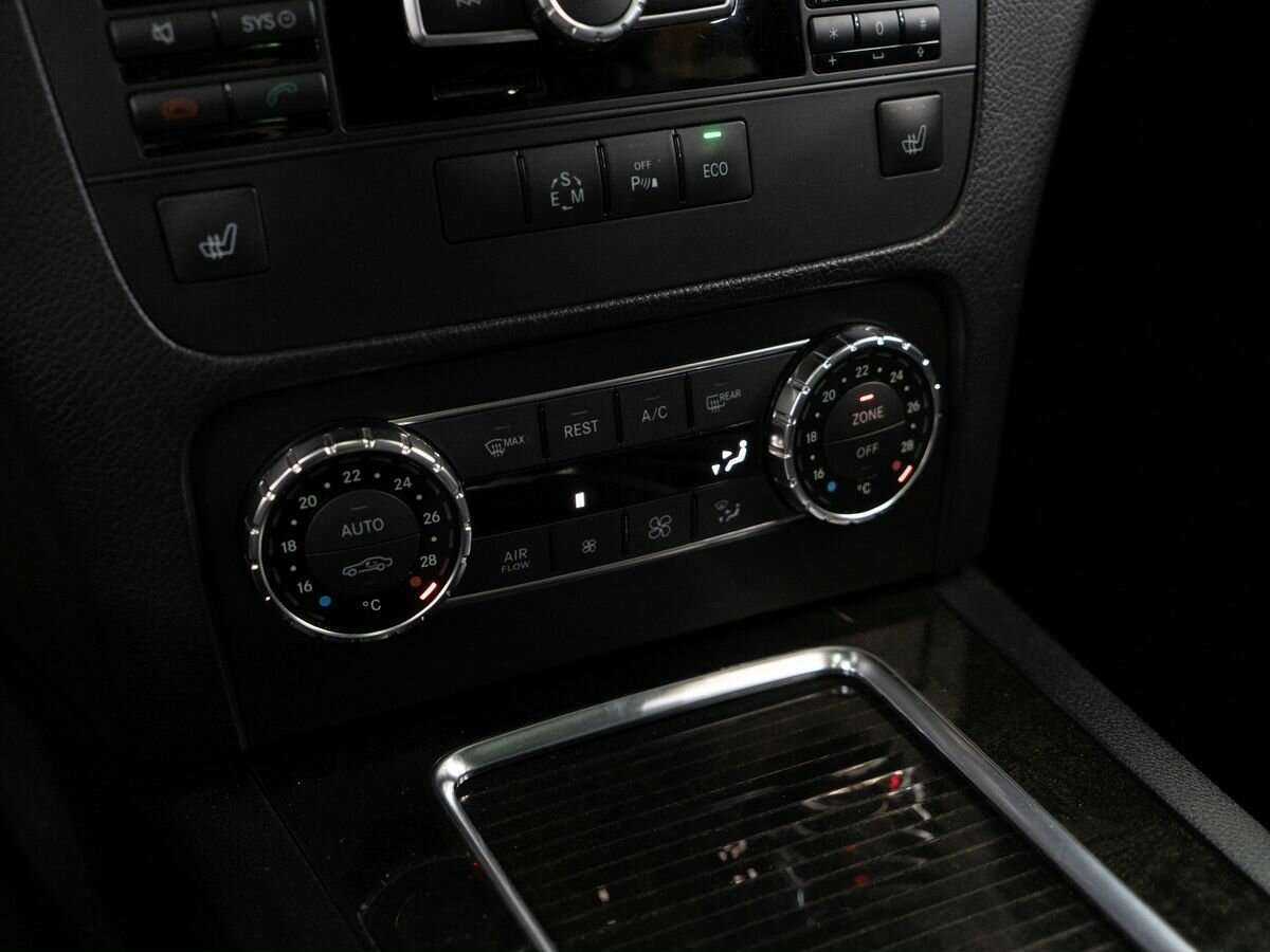 Mercedes-Benz GLK-Класс с пробегом — 2012 год. Фото: #12