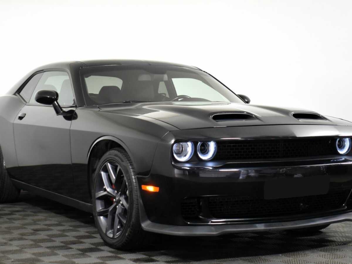 Dodge Challenger с пробегом — 2020 год. Фото: #2