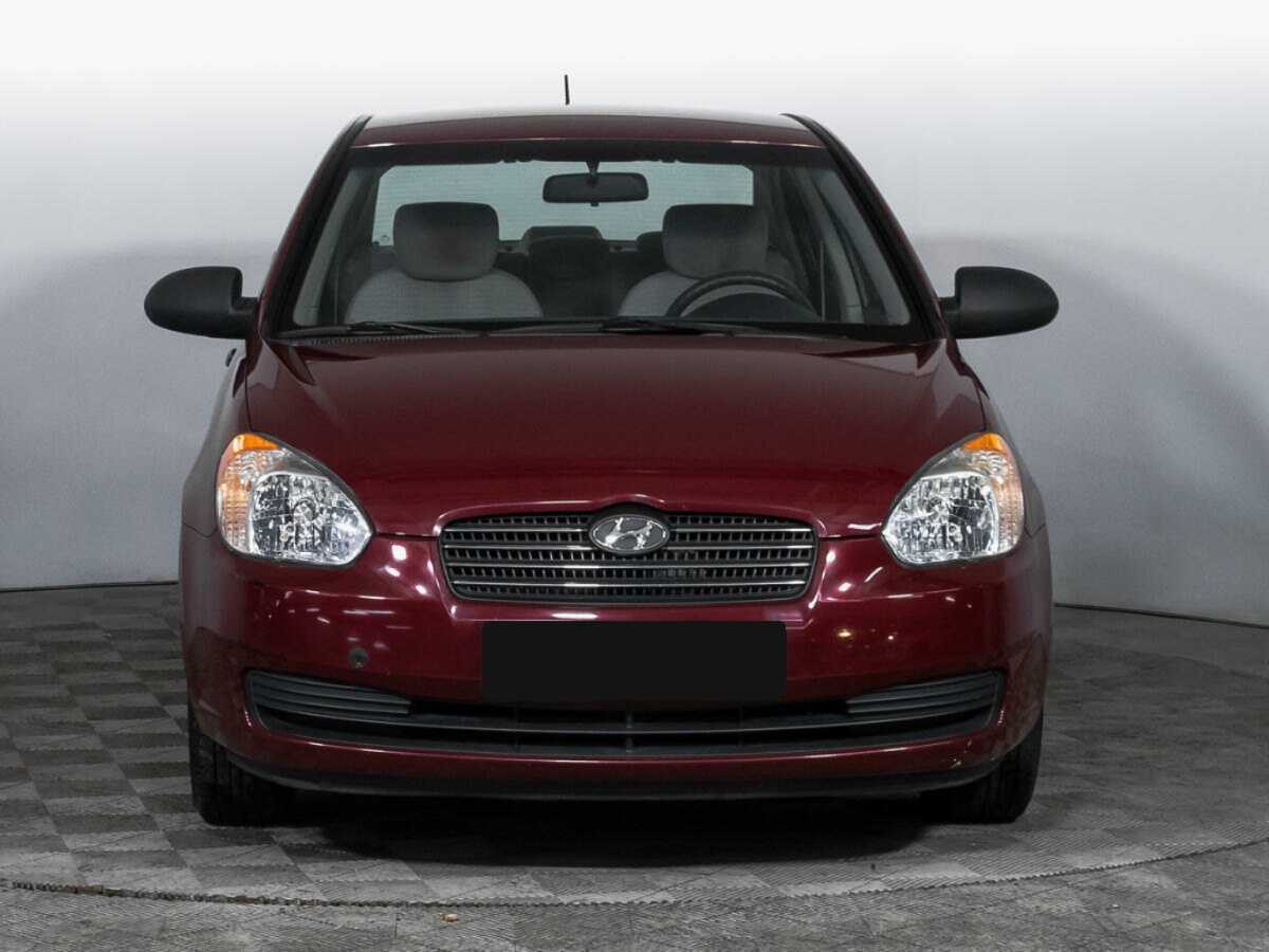 Hyundai Verna с пробегом — 2007 год. Фото: #1