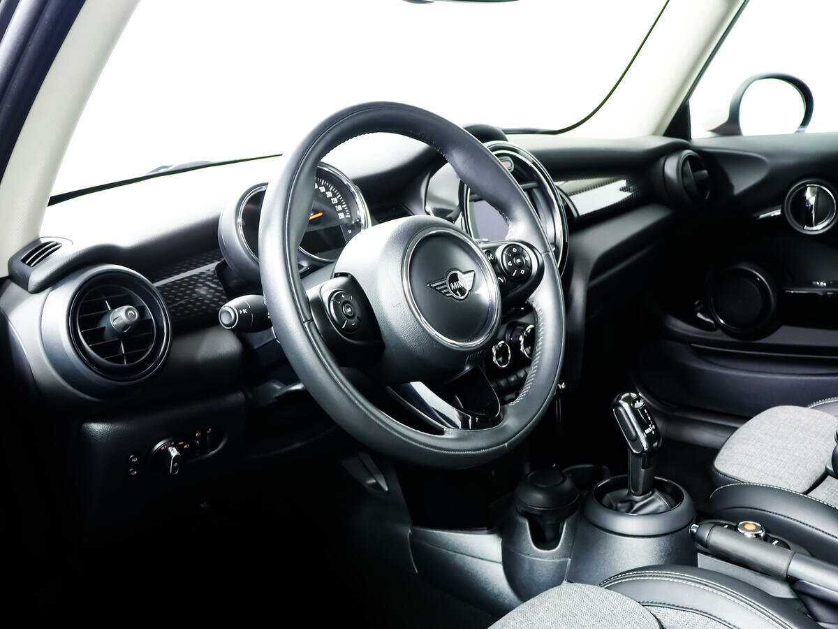 Mini Hatch с пробегом — 2019 год. Фото: #12