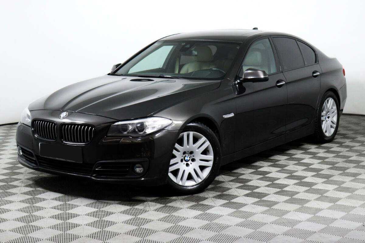 BMW 5 серии с пробегом — 2015 год. Фото: #0