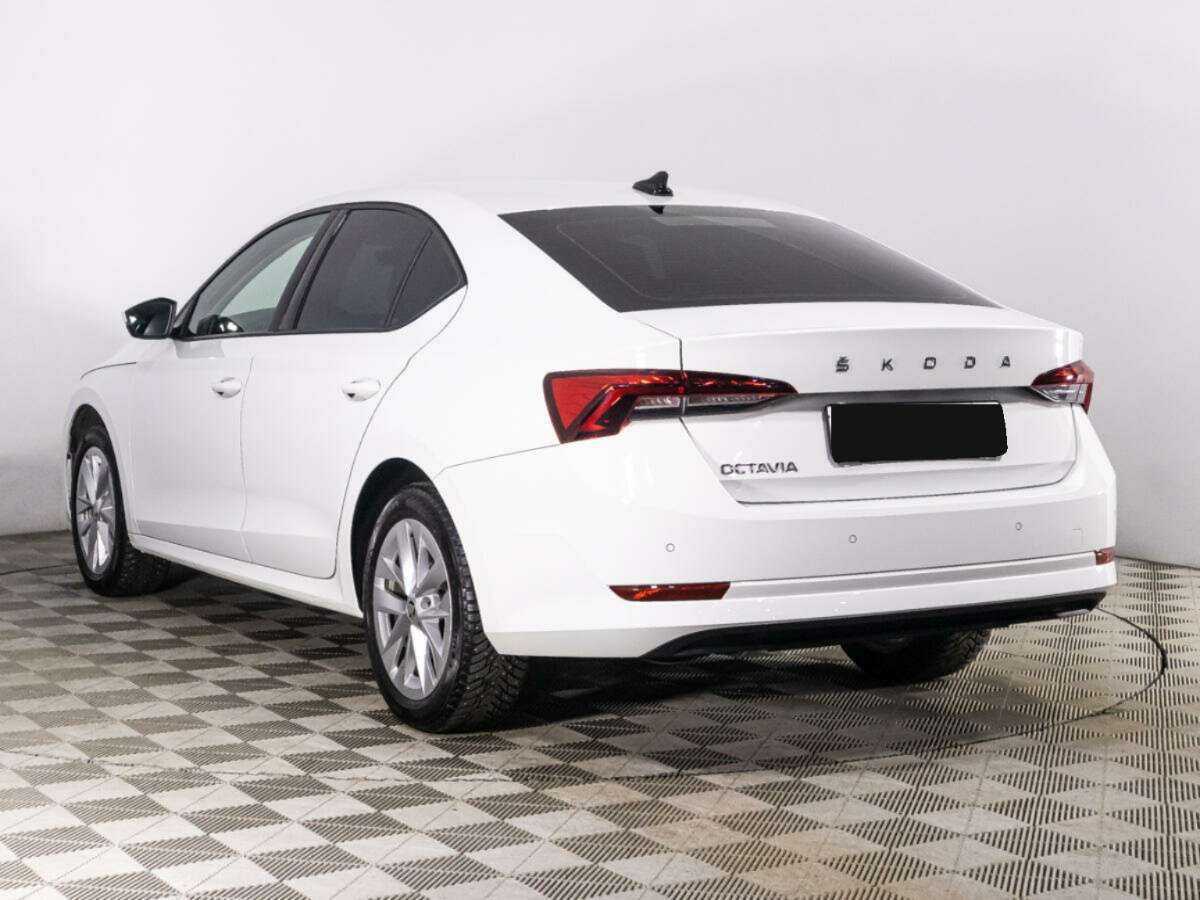 Skoda Octavia с пробегом — 2021 год. Фото: #6