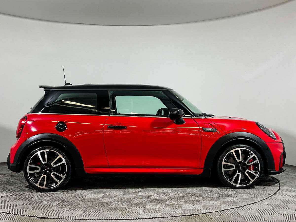 Mini Hatch с пробегом — 2022 год. Фото: #3