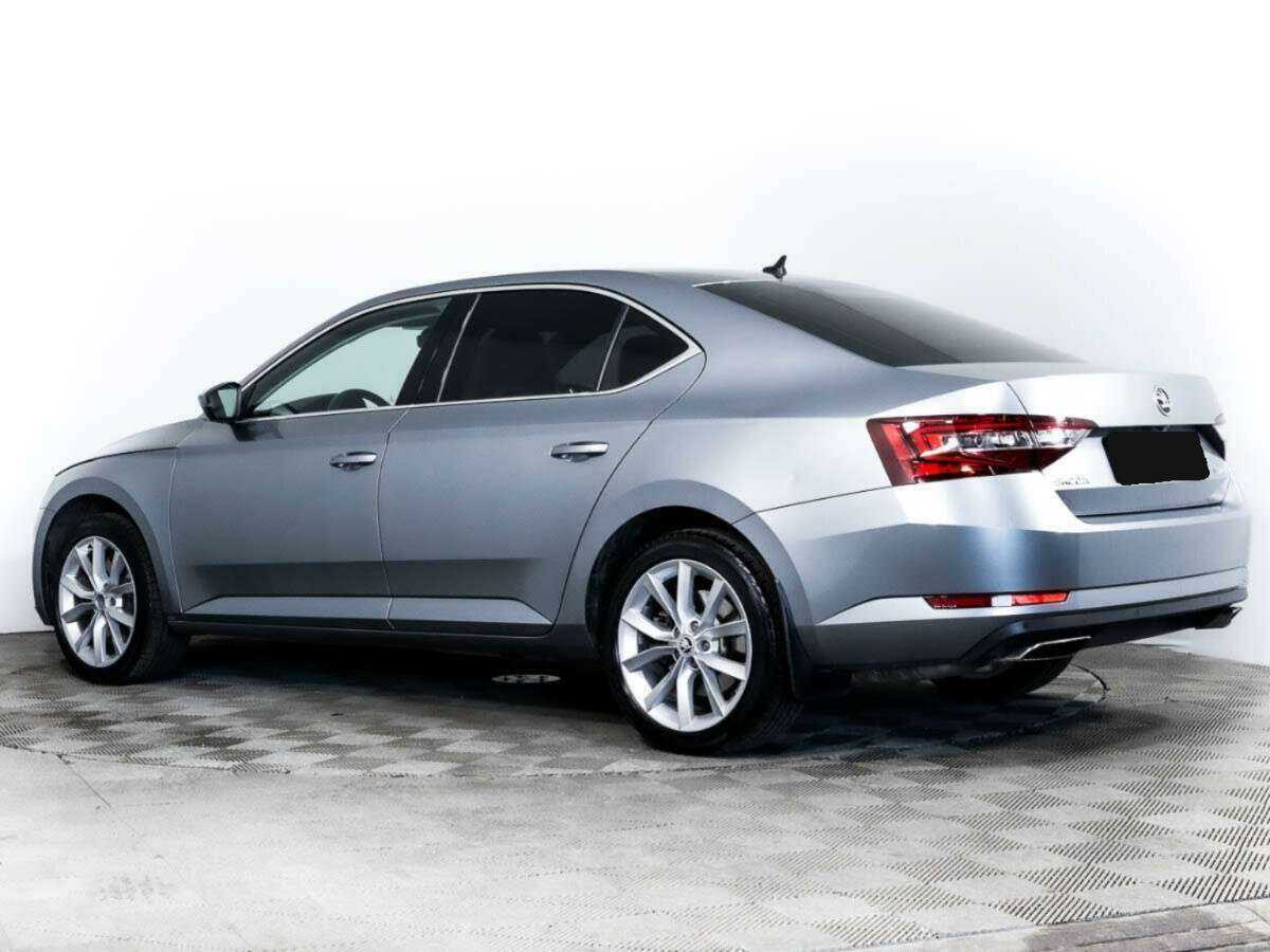 Skoda Superb с пробегом — 2019 год. Фото: #4