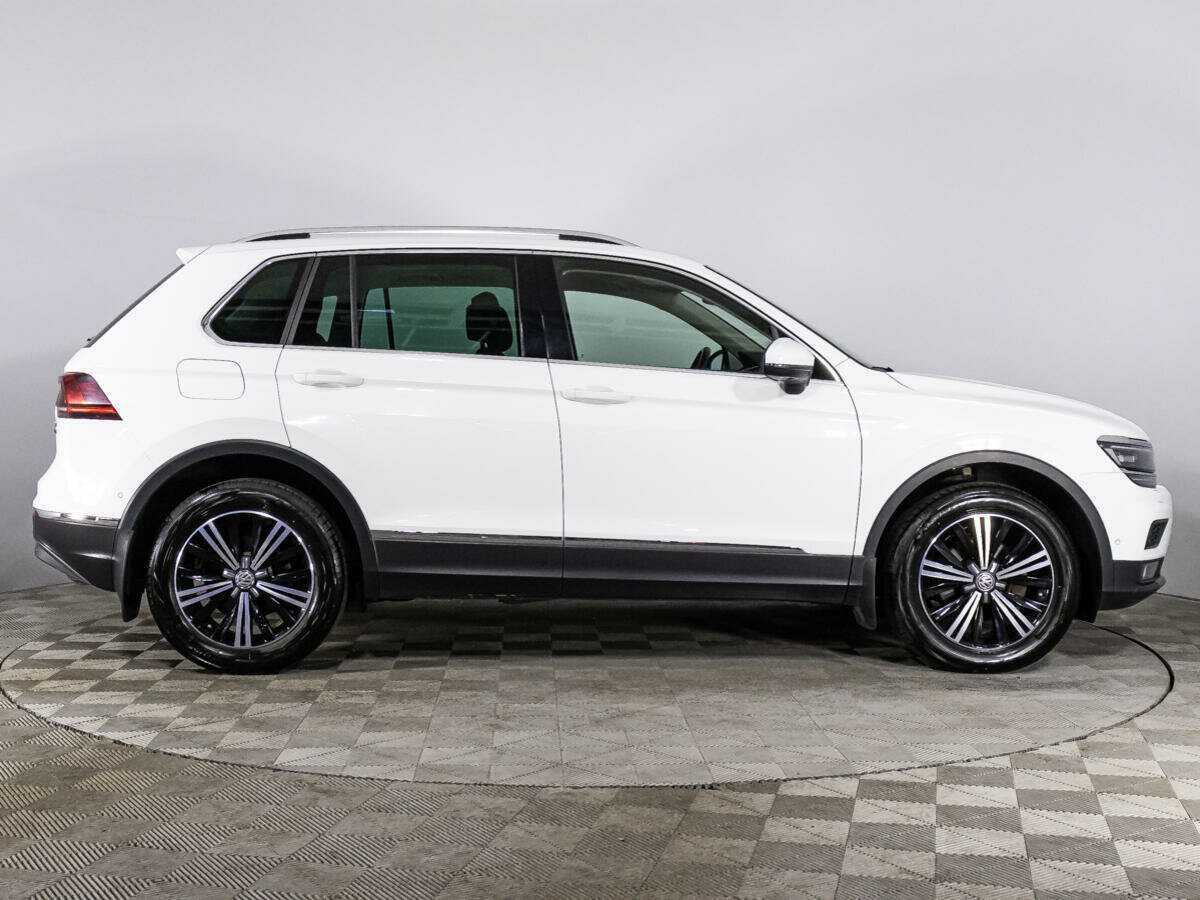 Volkswagen Tiguan с пробегом — 2017 год. Фото: #3