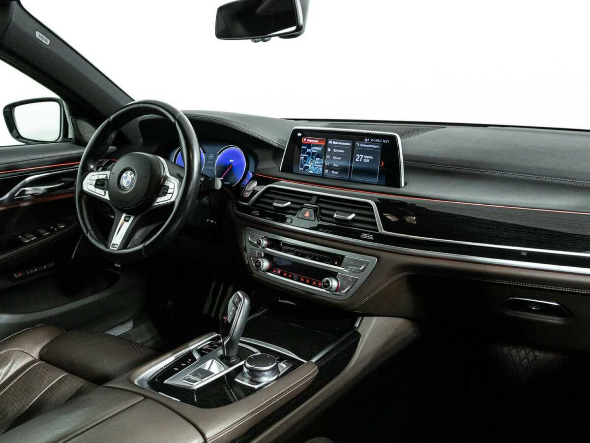BMW 7 серии с пробегом — 2017 год. Фото: #8