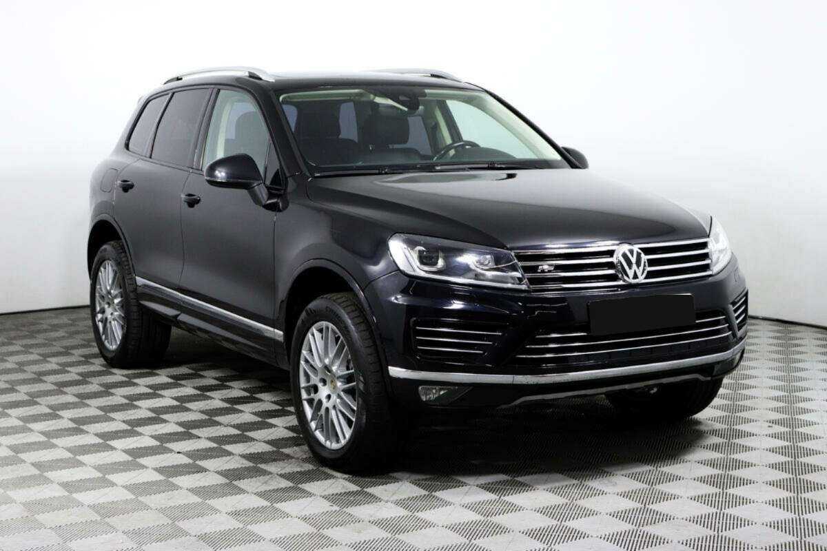 Volkswagen Touareg с пробегом — 2016 год. Фото: #2