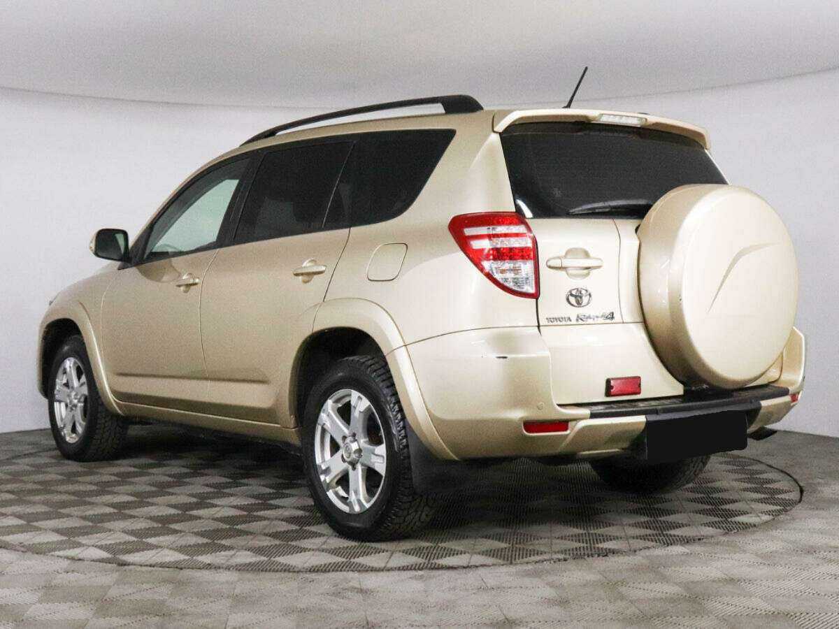 Toyota RAV4 с пробегом — 2011 год. Фото: #6