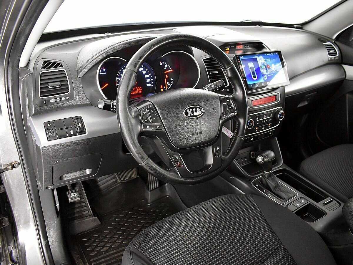 Kia Sorento с пробегом — 2013 год. Фото: #6