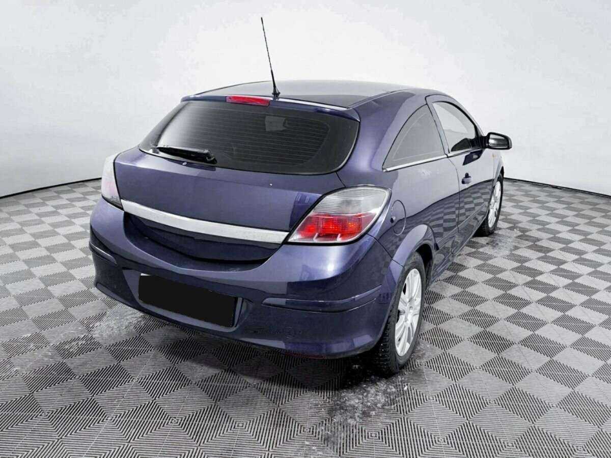 Opel Astra с пробегом — 2008 год. Фото: #4