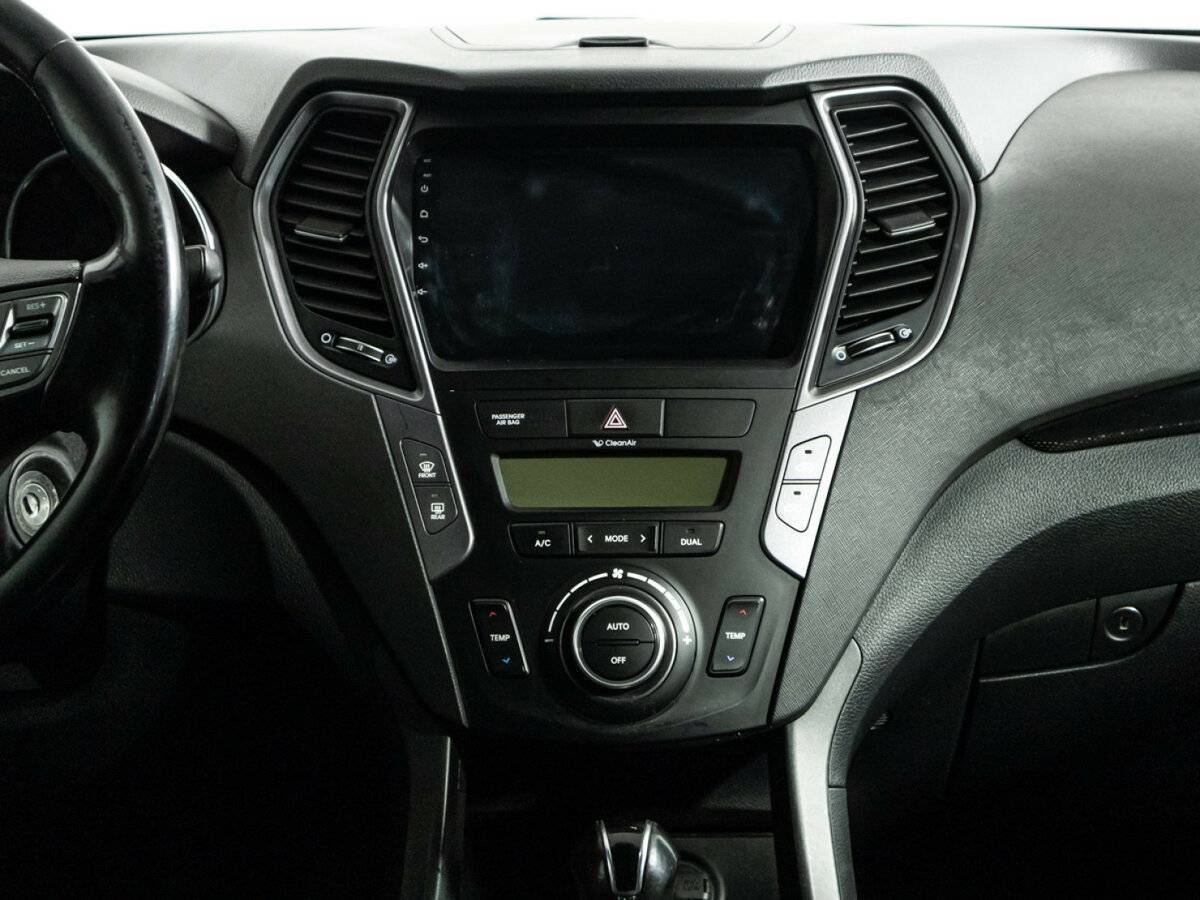 Hyundai Santa Fe с пробегом — 2012 год. Фото: #13