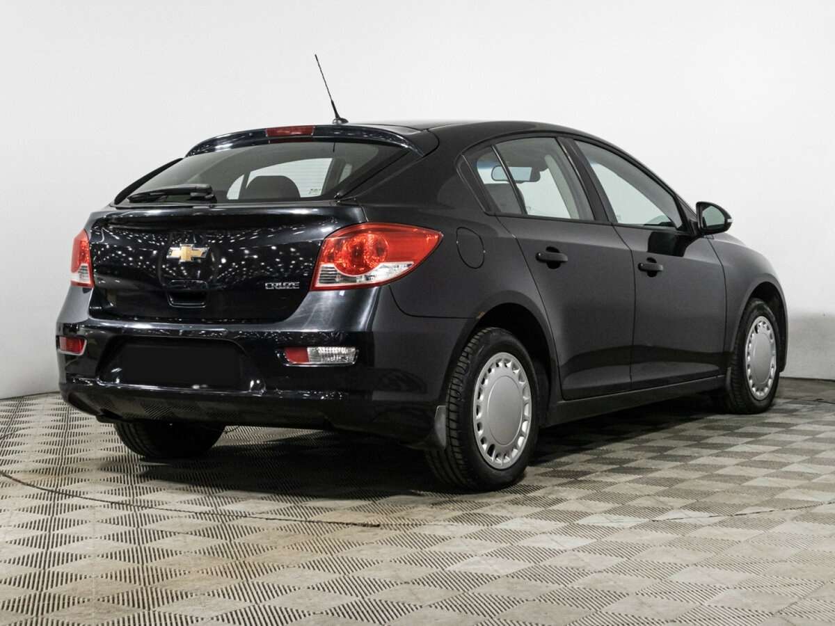 Chevrolet Cruze с пробегом — 2015 год. Фото: #4