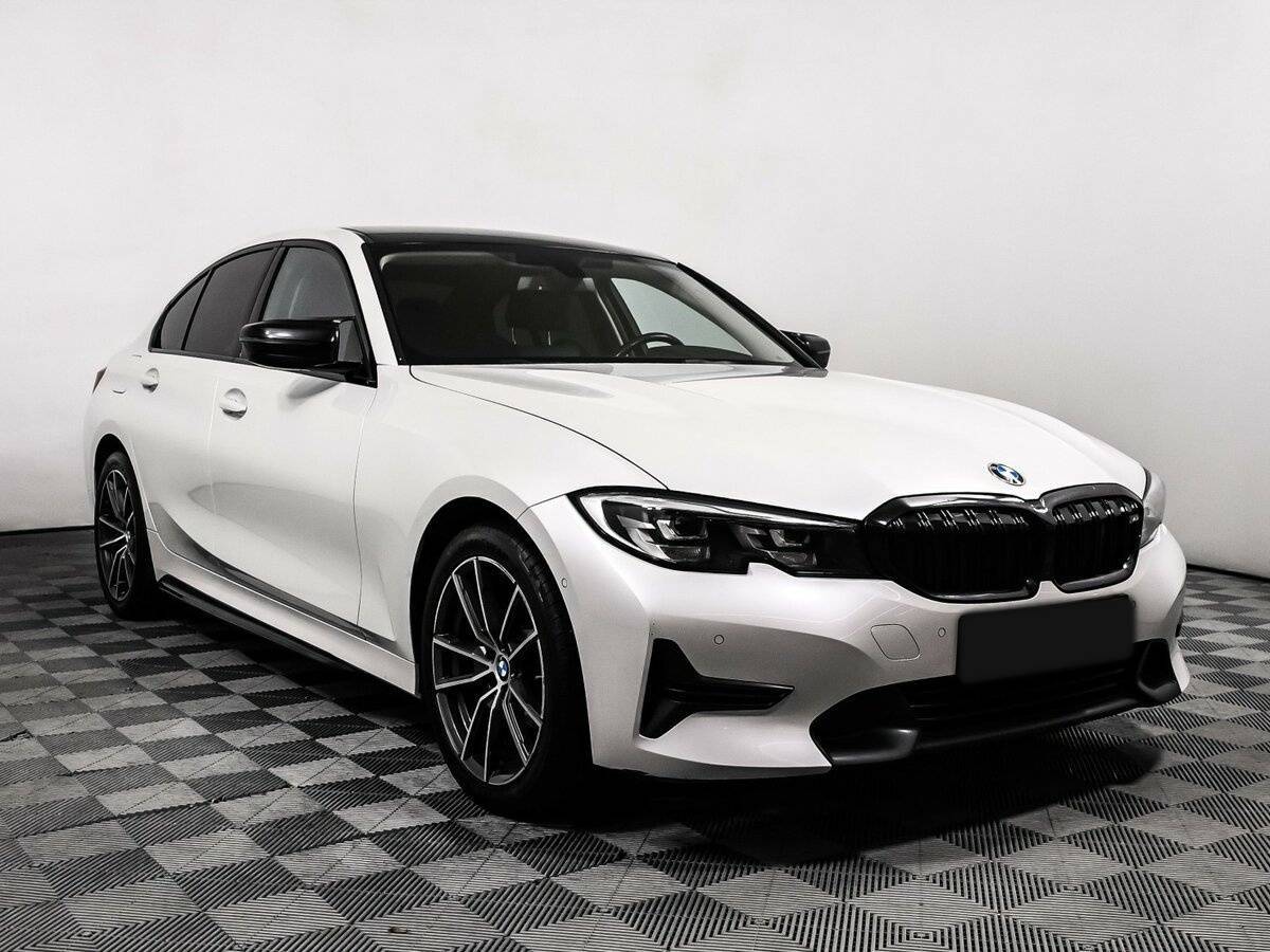 BMW 3 серии с пробегом — 2019 год. Фото: #2