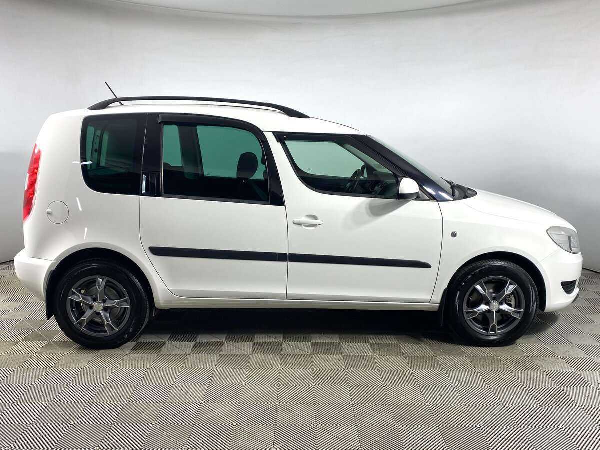 Skoda Roomster с пробегом — 2011 год. Фото: #3