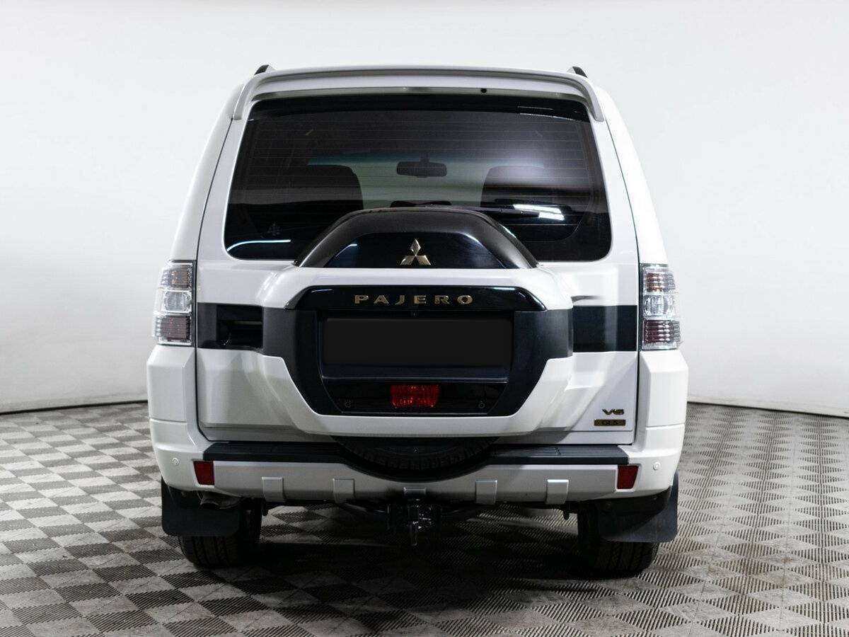 Mitsubishi Pajero с пробегом — 2021 год. Фото: #5