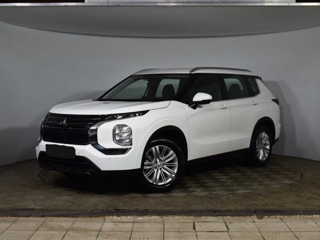 Mitsubishi Outlander с пробегом — 2022 год. Фото: #0