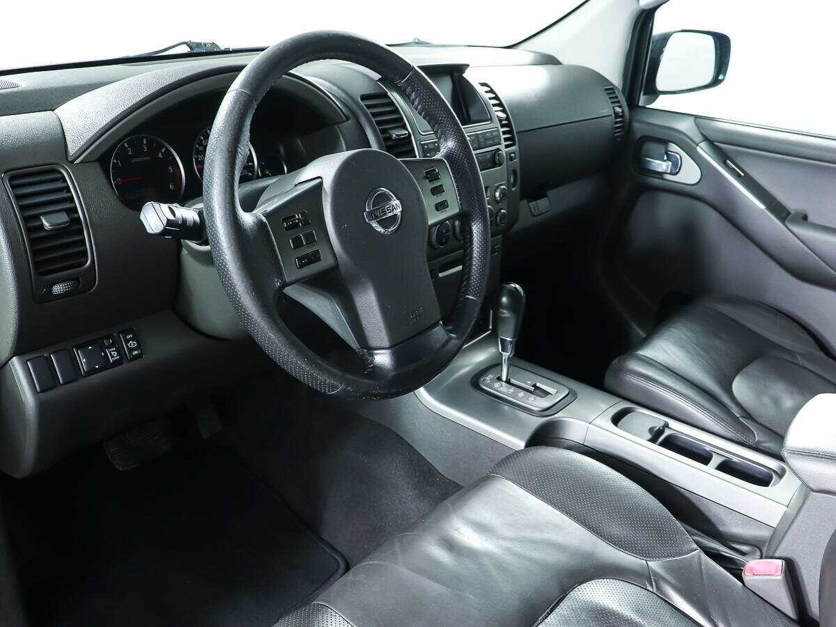 Nissan Pathfinder с пробегом — 2006 год. Фото: #10