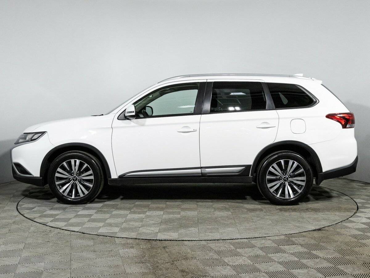 Mitsubishi Outlander с пробегом — 2019 год. Фото: #7