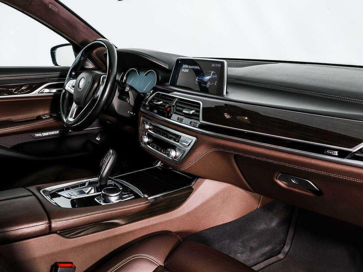 BMW 7 серии с пробегом — 2016 год. Фото: #14