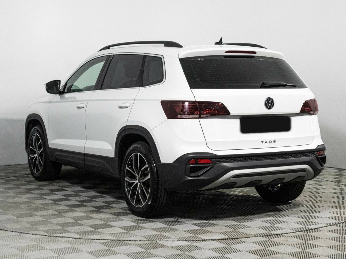 Volkswagen Taos с пробегом — 2021 год. Фото: #6