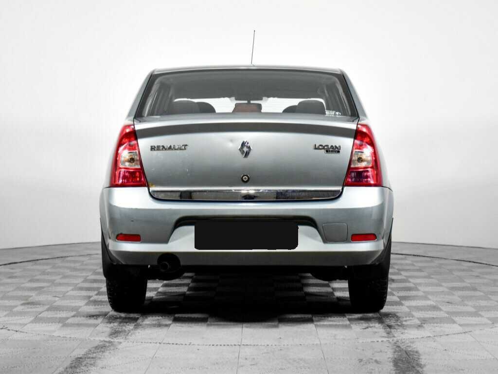 Renault Logan с пробегом — 2011 год. Фото: #5