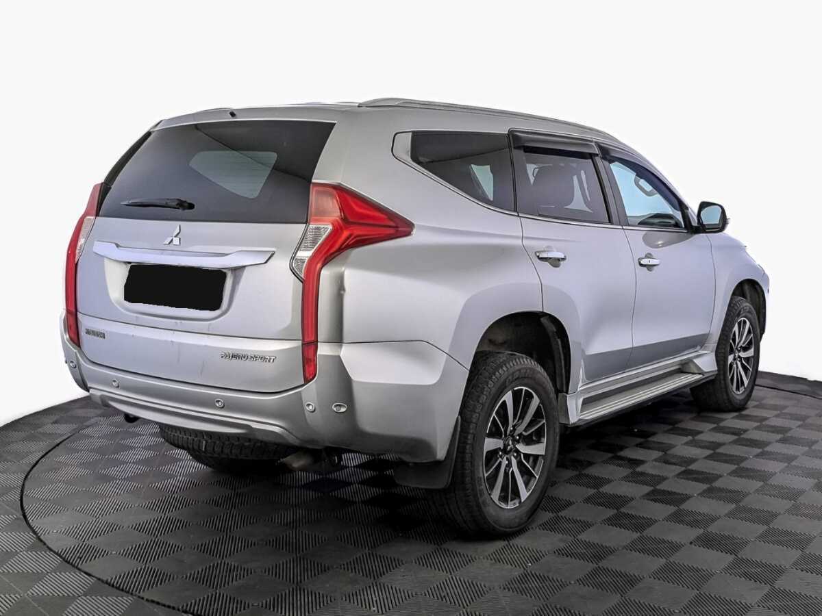 Mitsubishi Pajero Sport с пробегом — 2018 год. Фото: #4