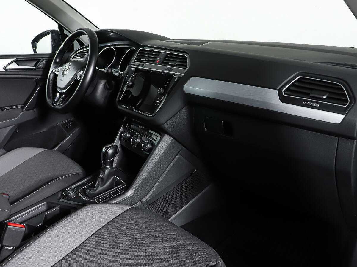 Volkswagen Tiguan с пробегом — 2018 год. Фото: #7