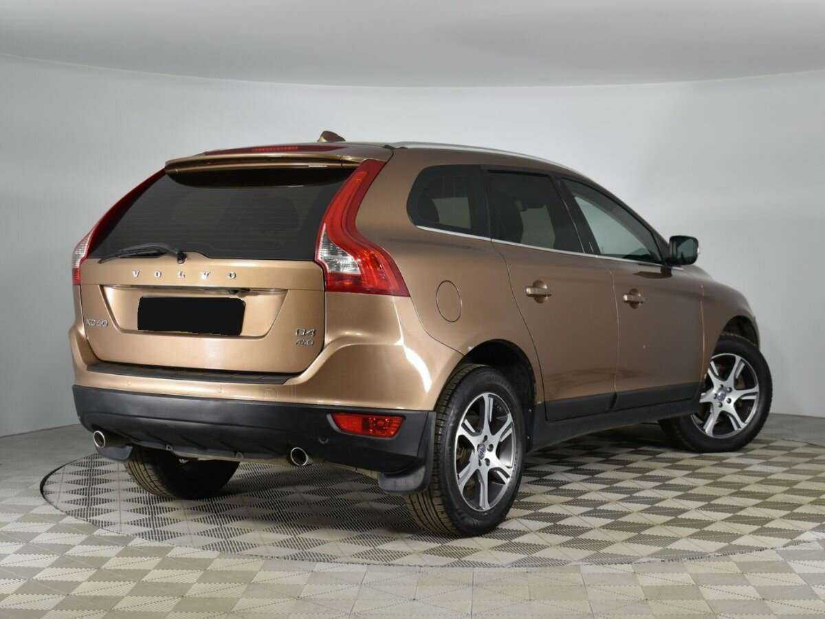 Volvo XC60 с пробегом — 2013 год. Фото: #1